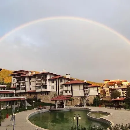 3 комнатные новые у моря Apartment